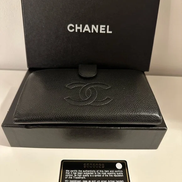 Sold for less @instagram - Picture 5 of 7